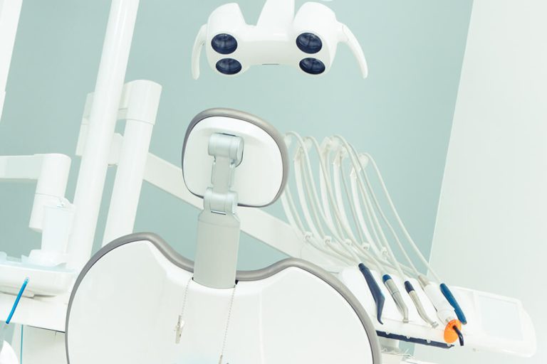 Ile kosztuje plomba dentystyczna?